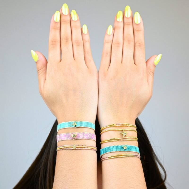 Composition des bracelets Belle Mais Pas Que composée de 7 bijoux : Elsa, Ambre, Laura, Léa, Lya, Maya, Océane
